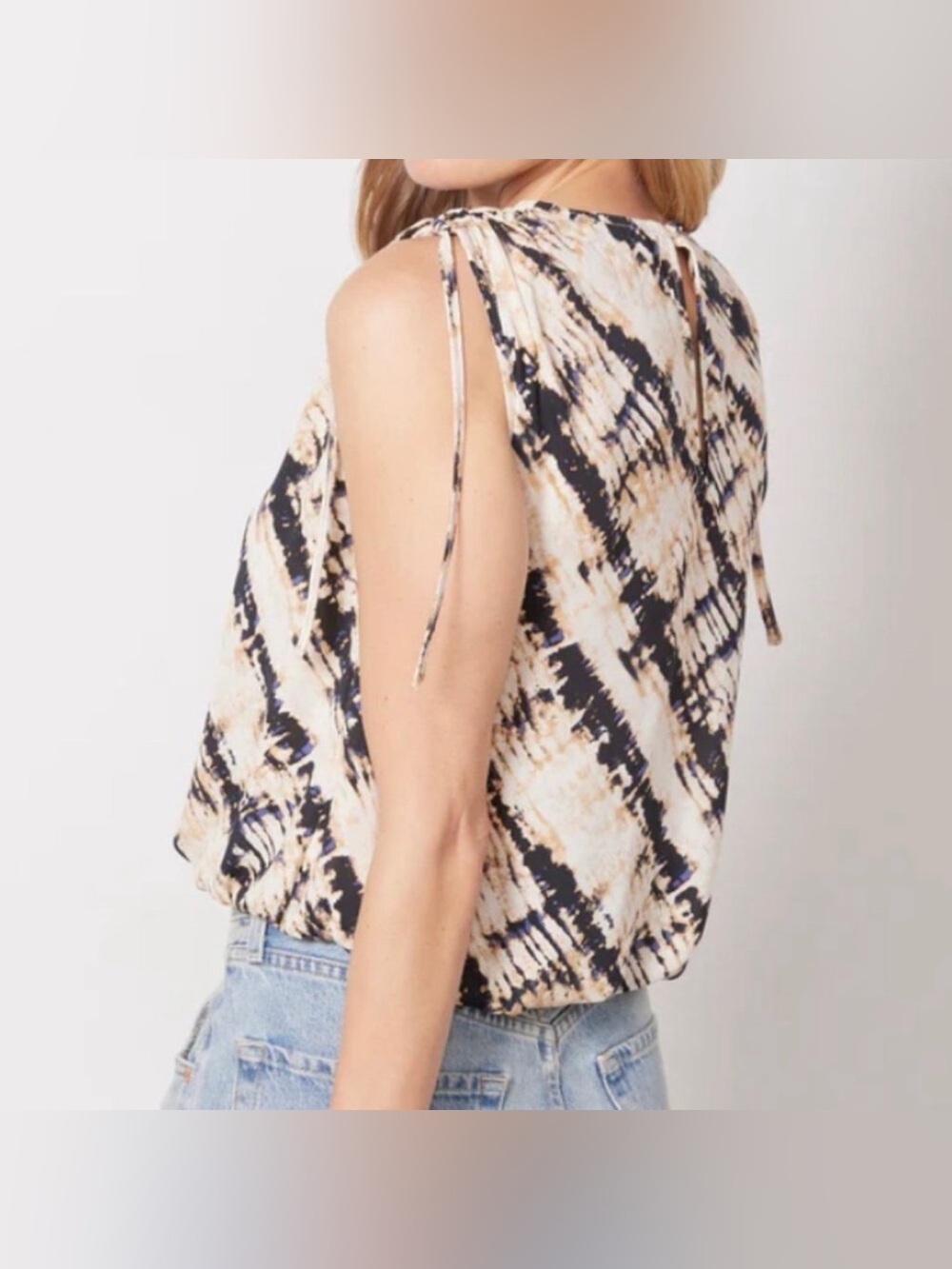 NWT Evereve Dre Tie Shoulder Top